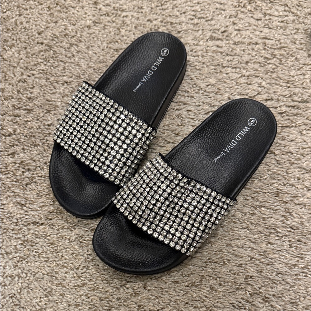 Wild Diva Black Sandals with Silver Accents